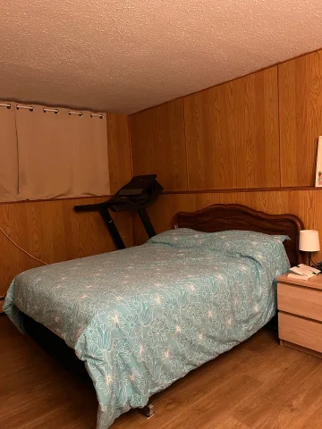 Home sweet Home near Queensway Carleton Hospital in Ottawa